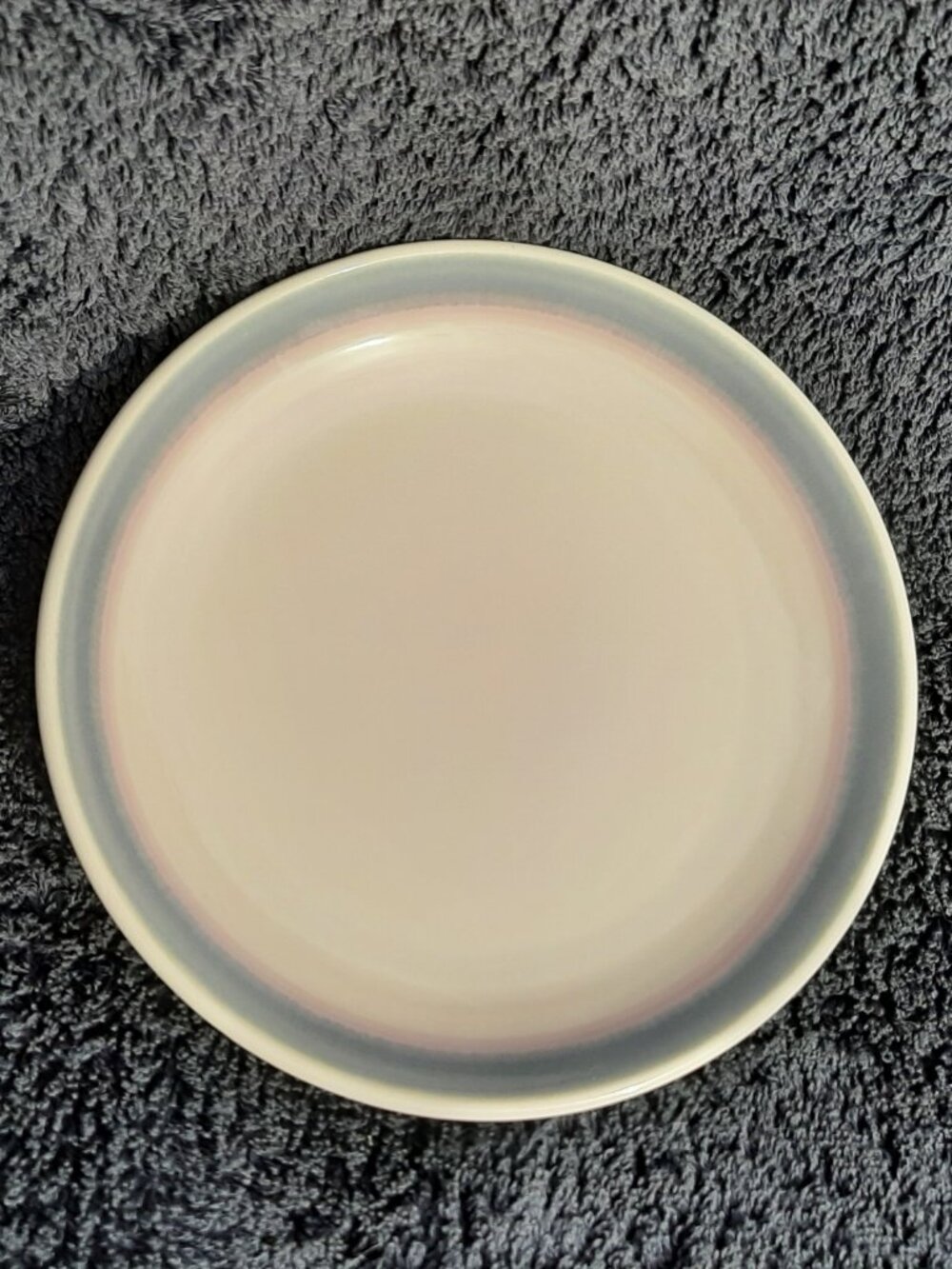 Set of 4 Pfaltzgraff Sunrise 7" Salad Bread Dessert Plates Pink Blue Bands USA